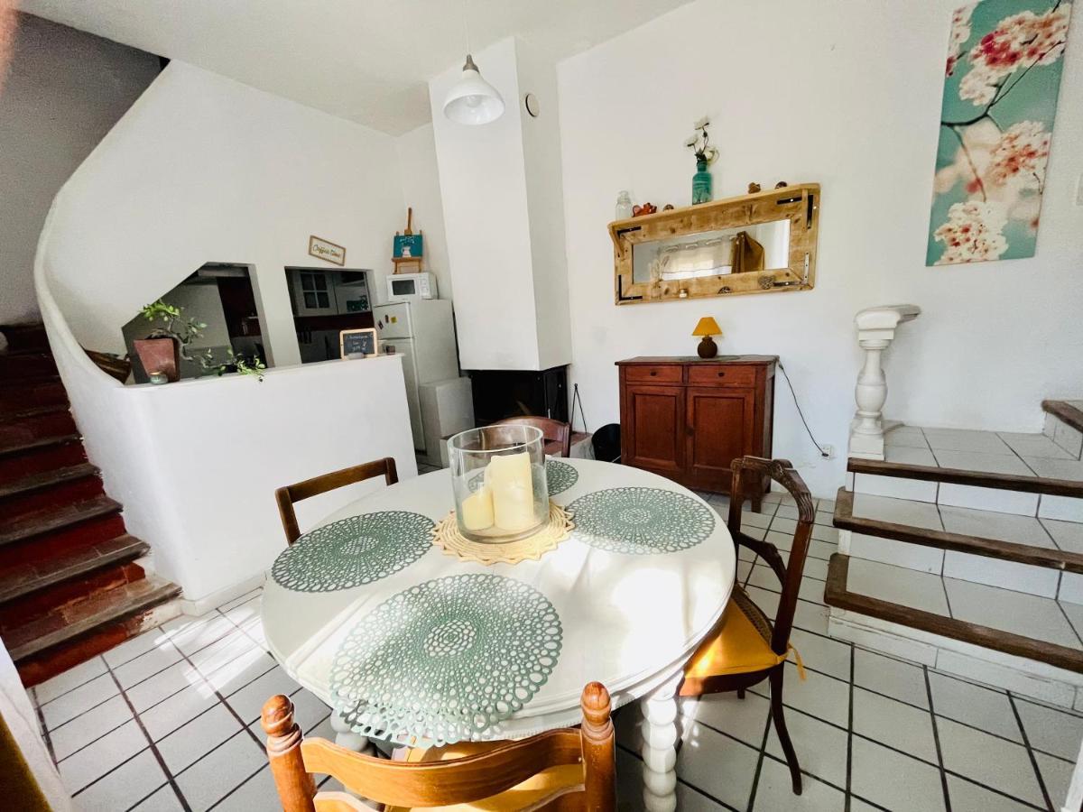 Gites La Maison Pres De La Fontaine Et La Cabane Du Pecheur Talairan Exteriör bild